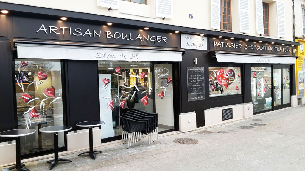 Décoration Saint-Valentin pour vitrine - Melun - Fontainebleau - Savigny