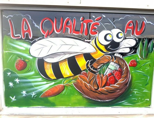 Peinture sur vitrine abeille