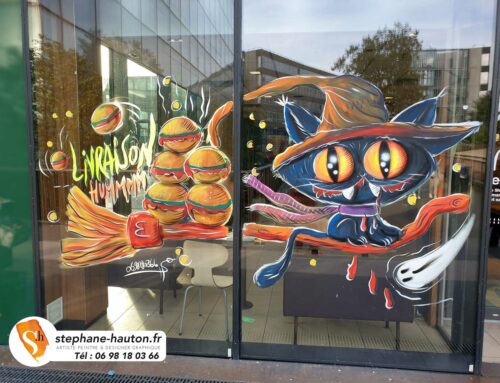 La Magie d’Halloween Prend Vie chez McDonald’s grâce à un Artiste peintres vitrine